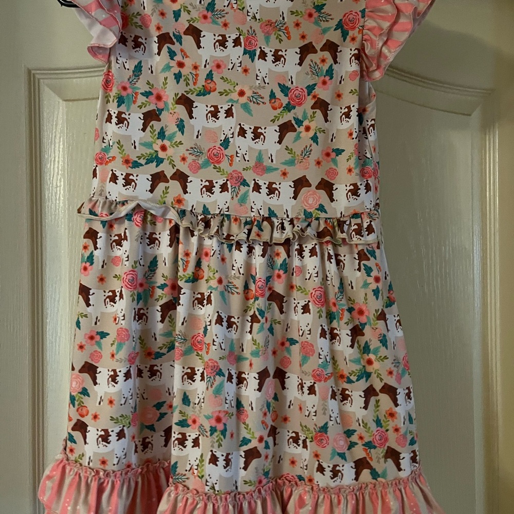 Clover Cottage cow print dress, size 7-8 - Picture 4 of 4